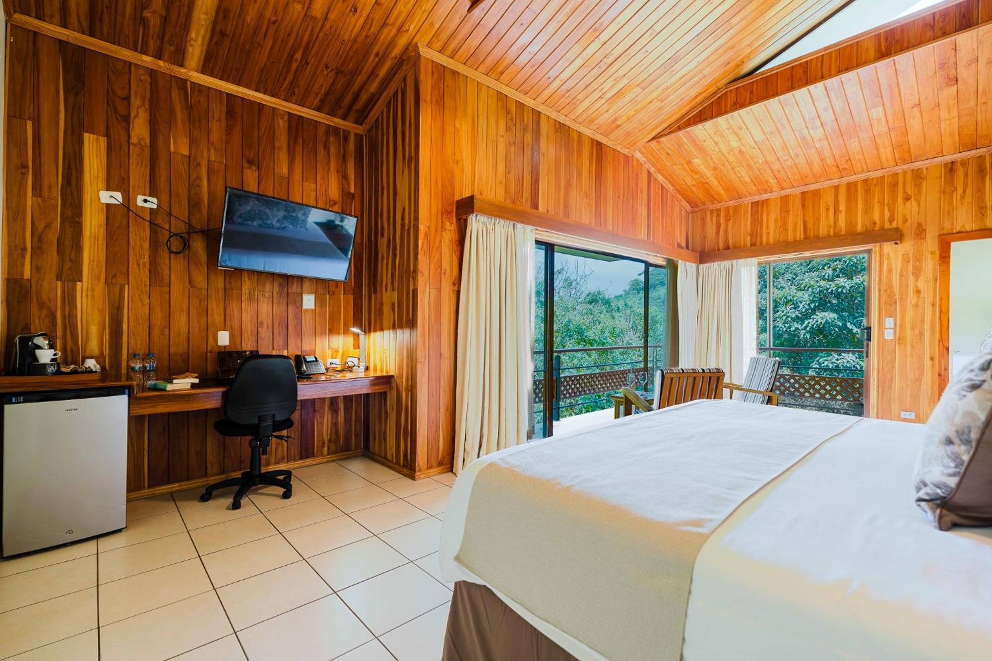 Ficus Sunset Suites Monteverde Exterior foto